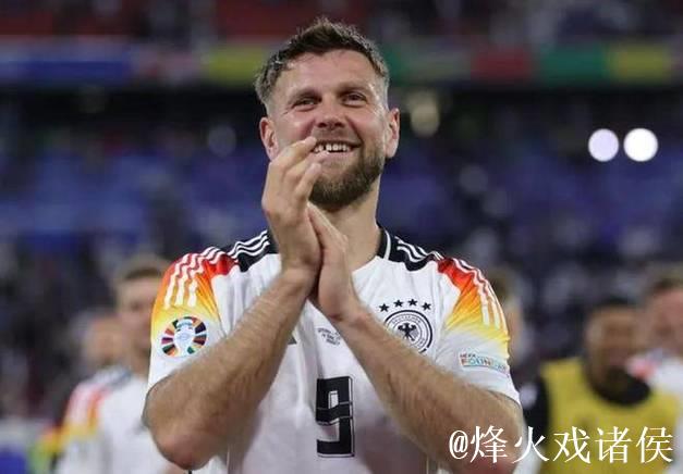 米兰与菲尔克鲁格达成协议,将承担其赛季结束前150万年薪 米兰与菲尔克鲁格达成协议,将承担其赛季结束前150万年薪